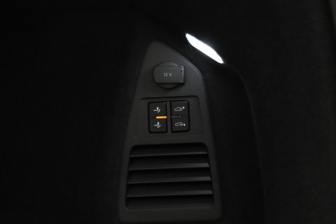 Volkswagen Touareg 3.0 TSi eHybrid 4MOTION R | FINAL EDITION | Luchtvering | Trekhaak | Panoramadak | Dynaudio | 360° Camera