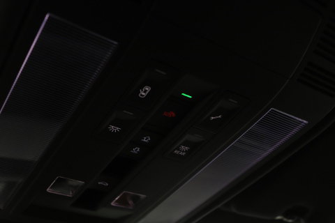 Volkswagen Touareg 3.0 TSi eHybrid 4MOTION R | FINAL EDITION | Luchtvering | Trekhaak | Panoramadak | Dynaudio | 360° Camera
