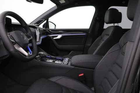 Volkswagen Touareg 3.0 TSi eHybrid 4MOTION R | FINAL EDITION | Luchtvering | Trekhaak | Panoramadak | Dynaudio | 360° Camera