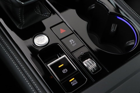 Volkswagen Touareg 3.0 TSi eHybrid 4MOTION R | FINAL EDITION | Luchtvering | Trekhaak | Panoramadak | Dynaudio | 360° Camera