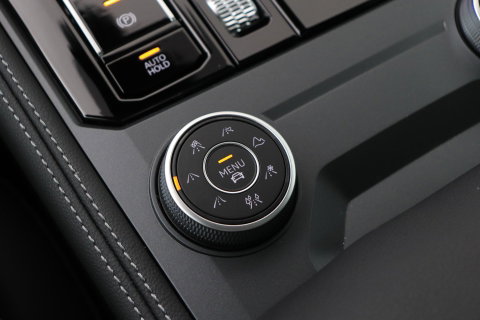 Volkswagen Touareg 3.0 TSi eHybrid 4MOTION R | FINAL EDITION | Luchtvering | Trekhaak | Panoramadak | Dynaudio | 360° Camera