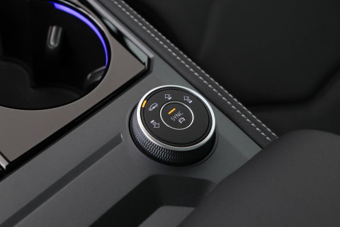Volkswagen Touareg 3.0 TSi eHybrid 4MOTION R | FINAL EDITION | Luchtvering | Trekhaak | Panoramadak | Dynaudio | 360° Camera