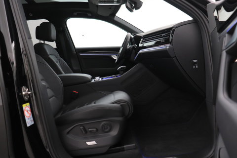 Volkswagen Touareg 3.0 TSi eHybrid 4MOTION R | FINAL EDITION | Luchtvering | Trekhaak | Panoramadak | Dynaudio | 360° Camera