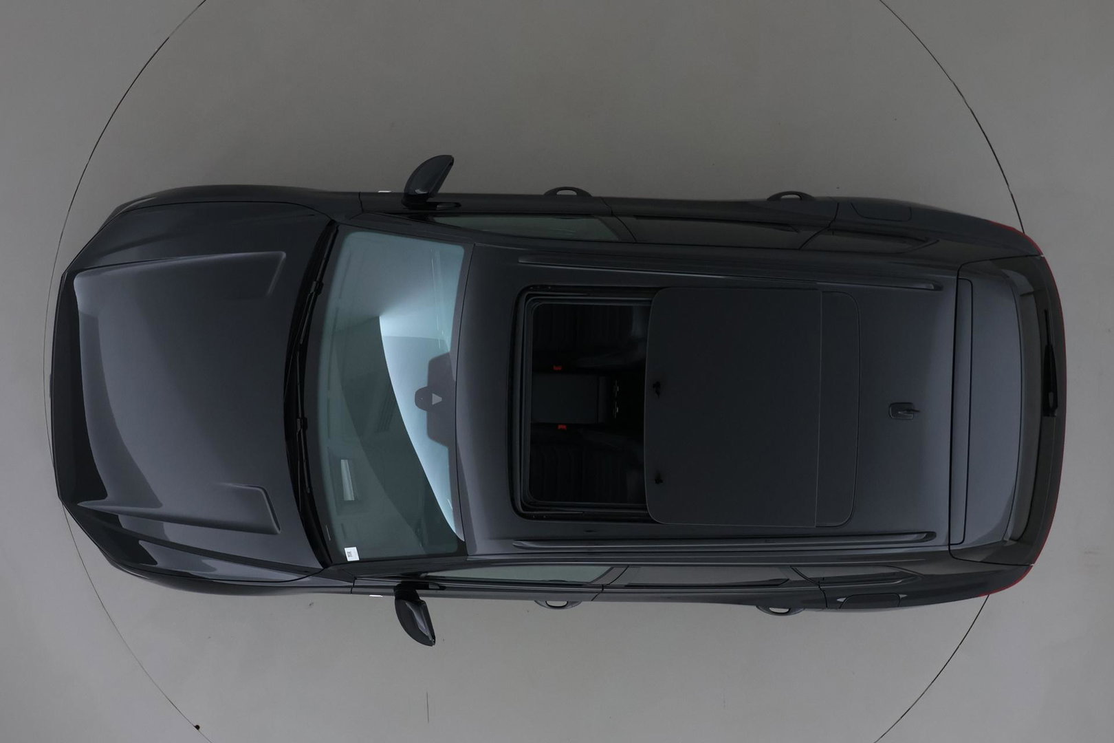 Volkswagen Touareg 3.0 TSi eHybrid 4MOTION R | FINAL EDITION | Luchtvering | Trekhaak | Panoramadak | Dynaudio | 360° Camera
