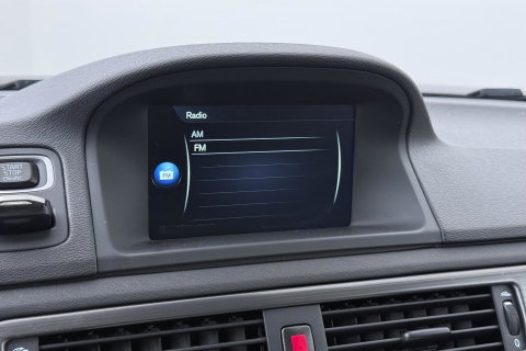 Volvo V70 2.0 D2 Dynamic Edition | Automaat | Stoelverwarming | PDC V+A | Xenon | Verwarmde voorruit