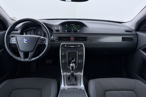 Volvo V70 2.0 D2 Dynamic Edition | Automaat | Stoelverwarming | PDC V+A | Xenon | Verwarmde voorruit