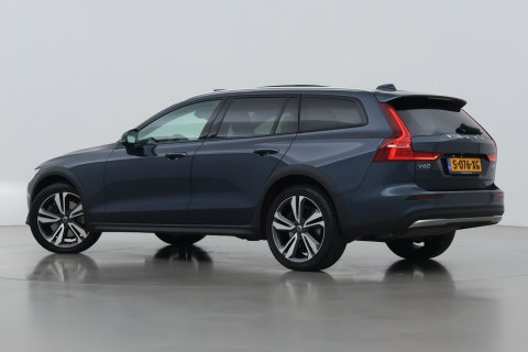 Volvo V60 Cross Country 2.0 B5 AWD Pro | ACC | Panoramadak | Harman/Kardon | Keyless | Memory | Trekhaak | Camera | BLIS | 19 Inch