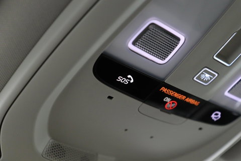 Volvo V60 Cross Country 2.0 B5 AWD Pro | ACC | Panoramadak | Harman/Kardon | Keyless | Memory | Trekhaak | Camera | BLIS | 19 Inch