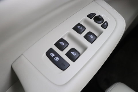 Volvo V60 Cross Country 2.0 B5 AWD Pro | ACC | Panoramadak | Harman/Kardon | Keyless | Memory | Trekhaak | Camera | BLIS | 19 Inch