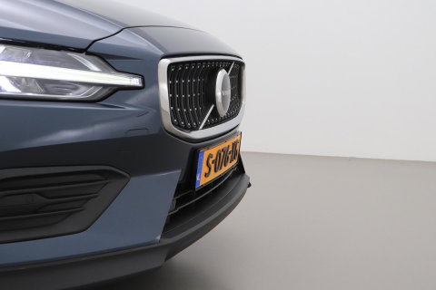 Volvo V60 Cross Country 2.0 B5 AWD Pro | ACC | Panoramadak | Harman/Kardon | Keyless | Memory | Trekhaak | Camera | BLIS | 19 Inch
