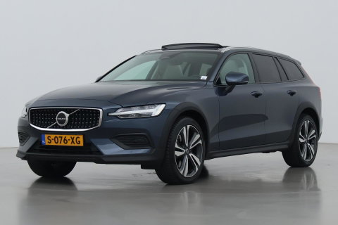 Volvo V60 Cross Country 2.0 B5 AWD Pro | ACC | Panoramadak | Harman/Kardon | Keyless | Memory | Trekhaak | Camera | BLIS | 19 Inch