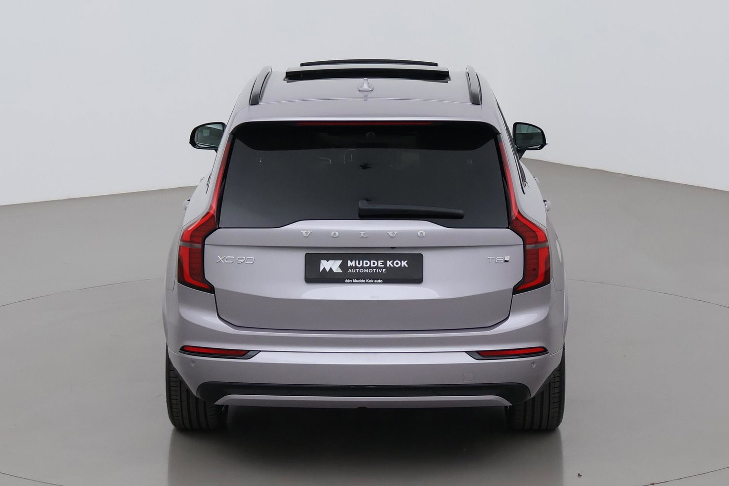 Volvo XC90 T8 Plug-in hybrid Ultra Dark | Bowers&Wilkins | Luchtvering | Massage | 22 Inch | Trekhaak | Head-Up