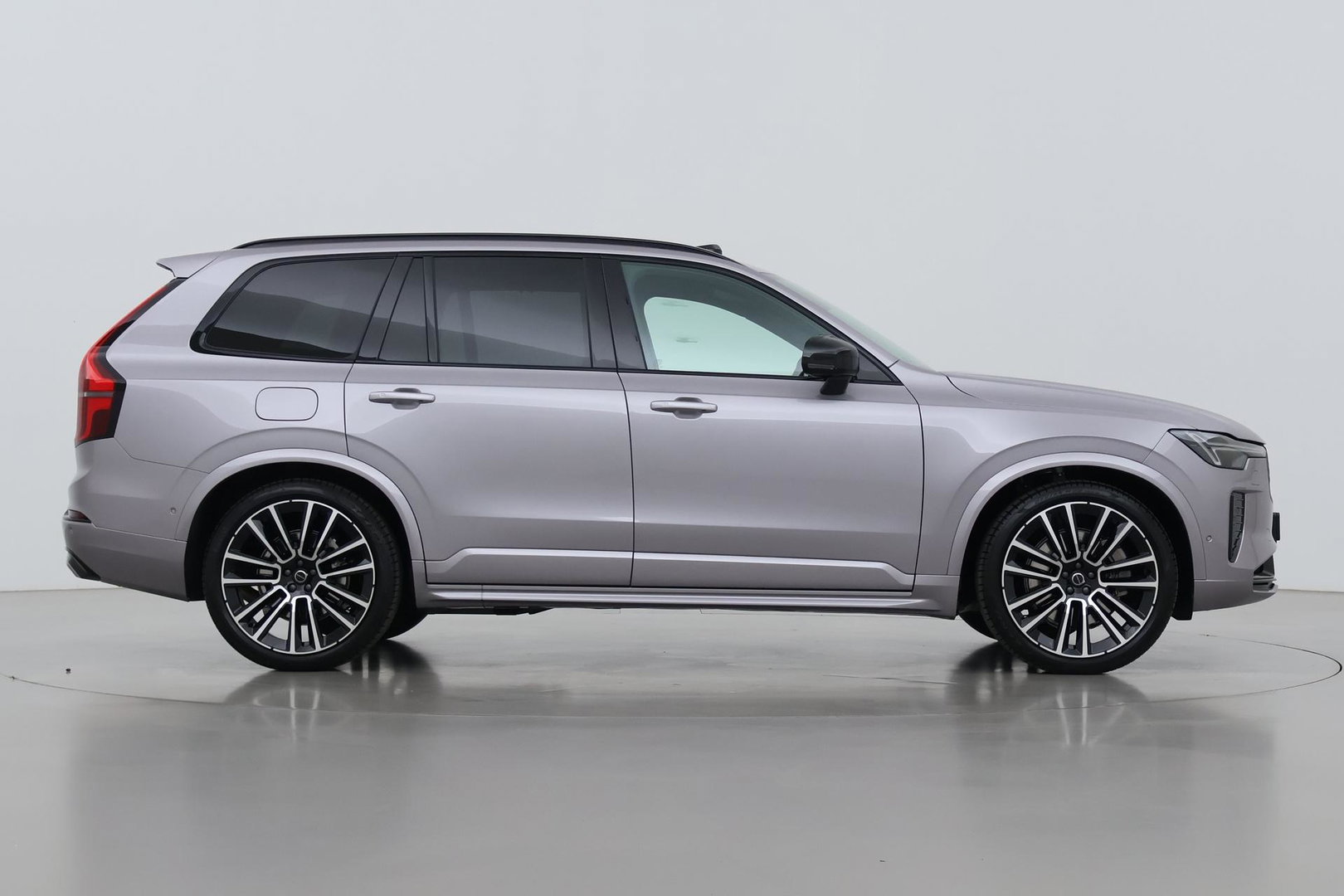 Volvo XC90 T8 Plug-in hybrid Ultra Dark | Bowers&Wilkins | Luchtvering | Massage | 22 Inch | Trekhaak | Head-Up