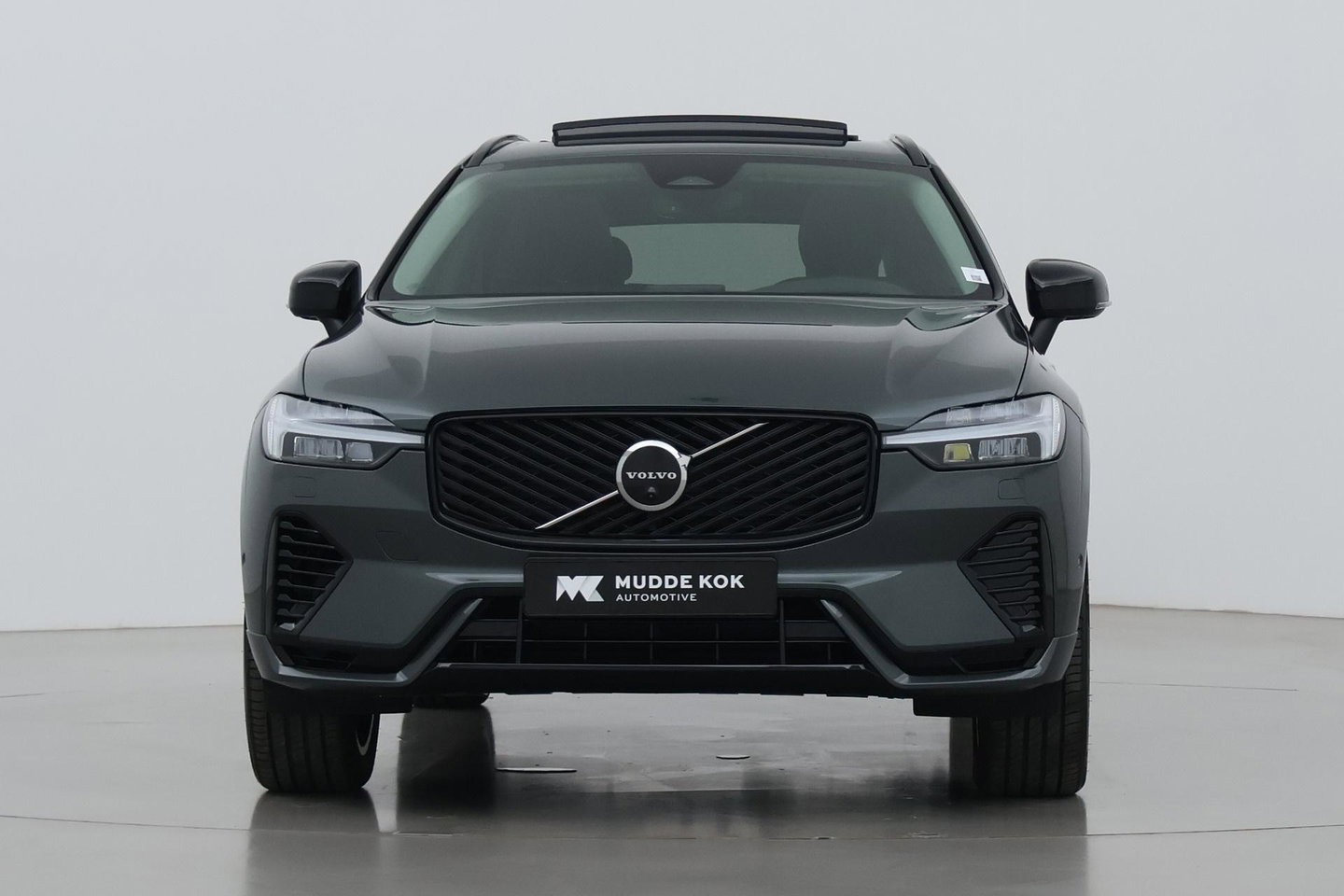 Volvo XC60 T8 Plug-in hybrid Ultra Dark | Head-Up | Panoramadak | 360° Camera | ACC | harman/kardon | BLIS