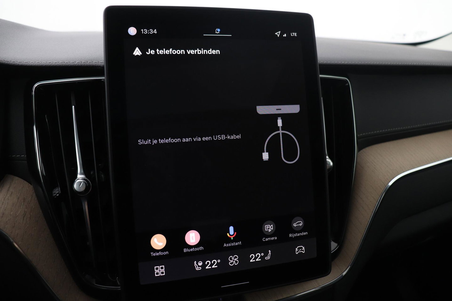 Volvo XC60 T8 Plug-in hybrid Ultra Dark | Head-Up | Panoramadak | 360° Camera | ACC | harman/kardon | BLIS