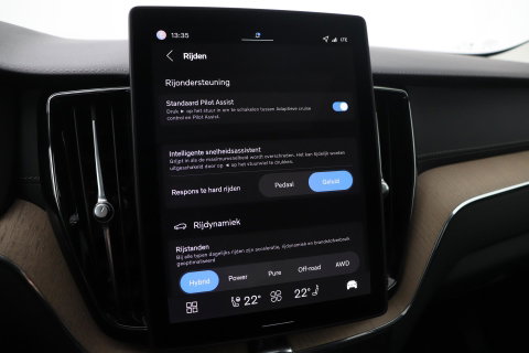 Volvo XC60 T8 Plug-in hybrid Ultra Dark | Head-Up | Panoramadak | 360° Camera | ACC | harman/kardon | BLIS