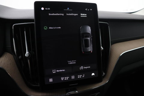 Volvo XC60 T8 Plug-in hybrid Ultra Dark | Head-Up | Panoramadak | 360° Camera | ACC | harman/kardon | BLIS