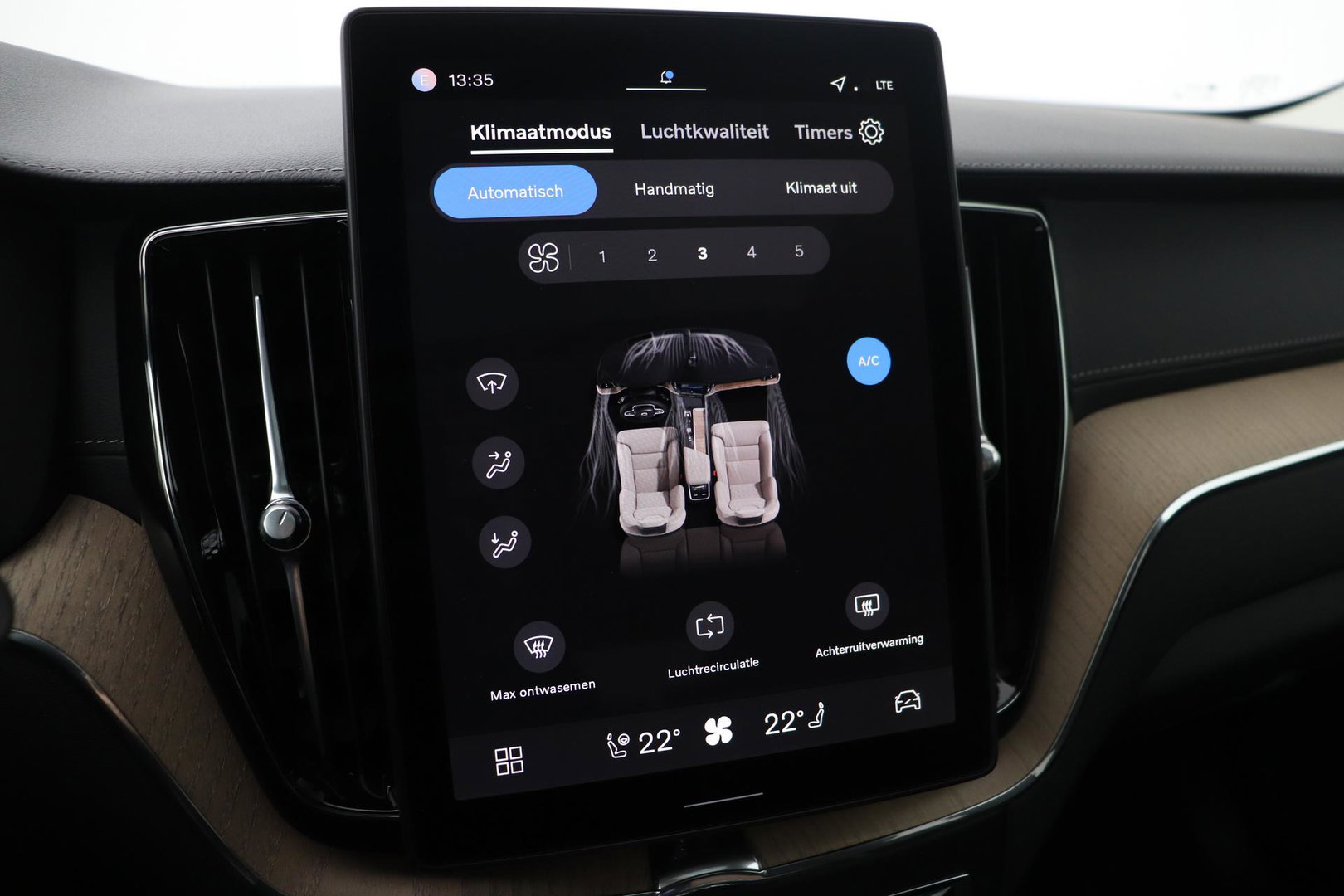 Volvo XC60 T8 Plug-in hybrid Ultra Dark | Head-Up | Panoramadak | 360° Camera | ACC | harman/kardon | BLIS