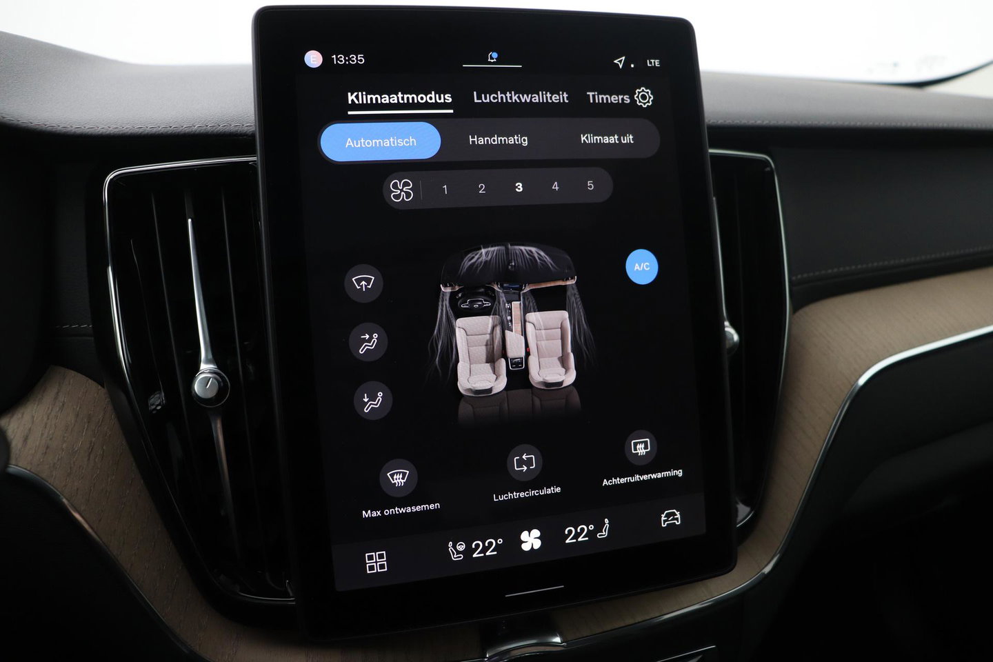 Volvo XC60 T8 Plug-in hybrid Ultra Dark | Head-Up | Panoramadak | 360° Camera | ACC | harman/kardon | BLIS