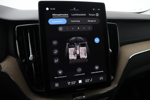 Volvo XC60 T8 Plug-in hybrid Ultra Dark | Head-Up | Panoramadak | 360° Camera | ACC | harman/kardon | BLIS
