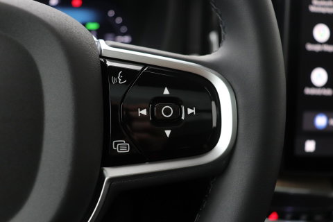 Volvo XC60 T8 Plug-in hybrid Ultra Dark | Head-Up | Panoramadak | 360° Camera | ACC | harman/kardon | BLIS