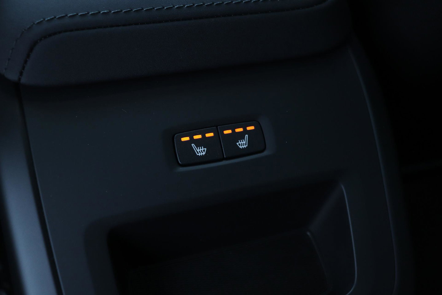 Volvo XC60 T8 Plug-in hybrid Ultra Dark | Head-Up | Panoramadak | 360° Camera | ACC | harman/kardon | BLIS