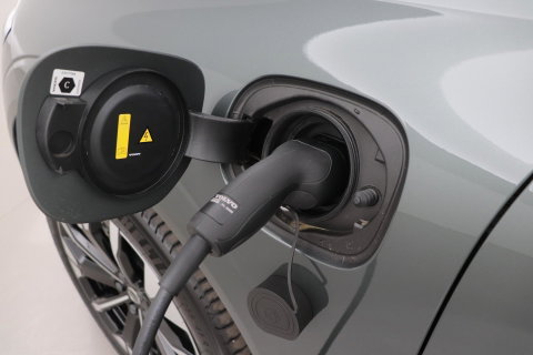 Volvo XC60 T8 Plug-in hybrid Ultra Dark | Head-Up | Panoramadak | 360° Camera | ACC | harman/kardon | BLIS