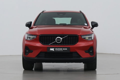 Volvo XC40 2.0 B3 Plus Dark | Harman/Kardon | Keyless | Camera | Stoel+Stuurverwarming | Memory | 18 Inch