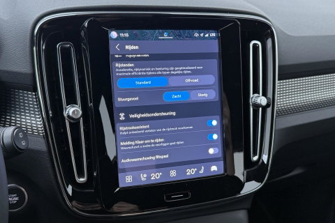 Volvo XC40 2.0 B3 Plus Dark | Harman/Kardon | Keyless | Camera | Stoel+Stuurverwarming | Memory | 18 Inch