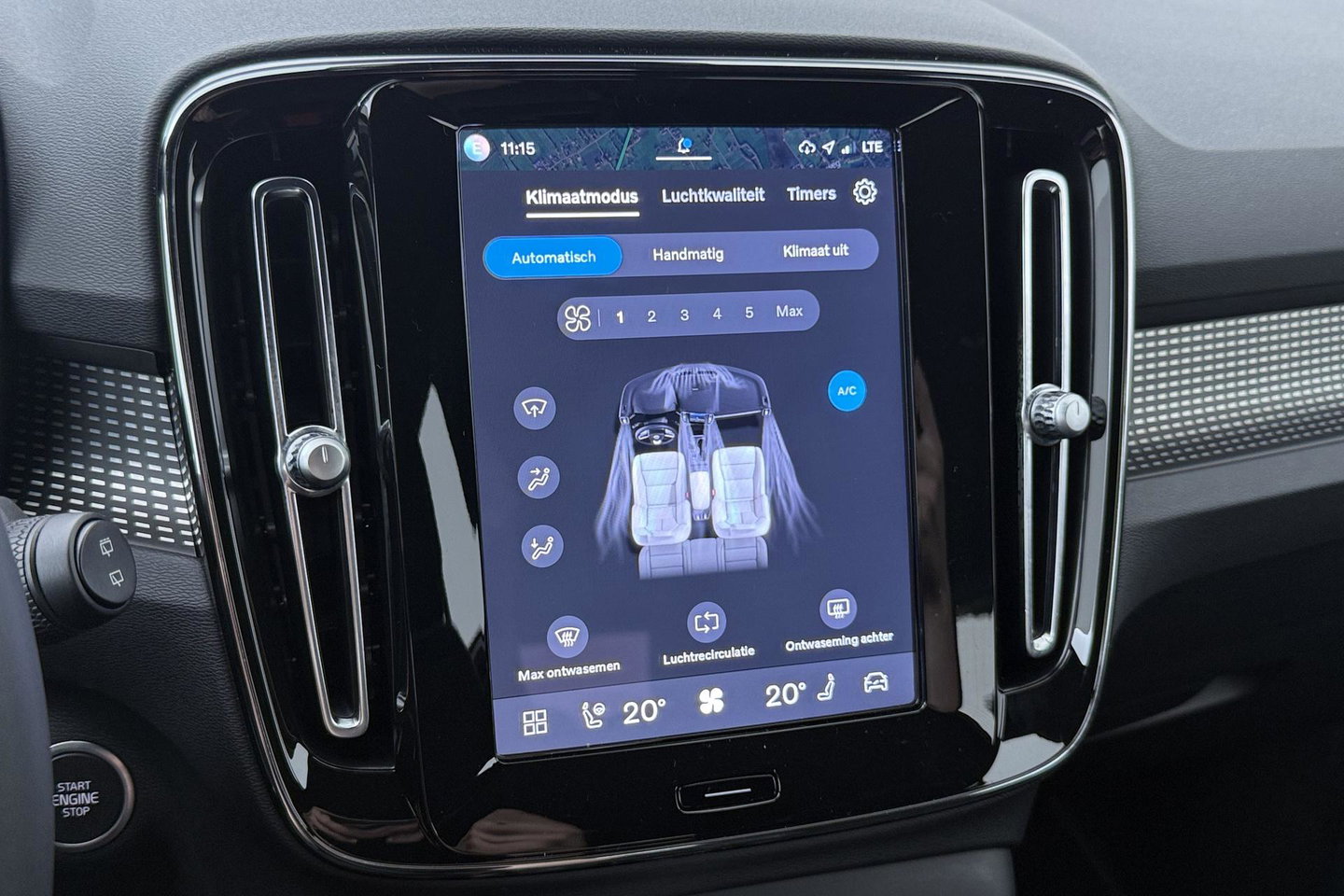 Volvo XC40 2.0 B3 Plus Dark | Harman/Kardon | Keyless | Camera | Stoel+Stuurverwarming | Memory | 18 Inch