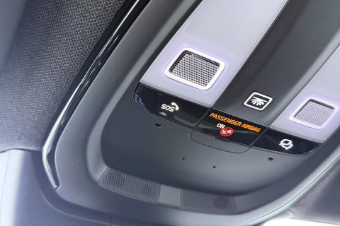 Volvo XC40 2.0 B3 Plus Dark | Harman/Kardon | Keyless | Camera | Stoel+Stuurverwarming | Memory | 18 Inch