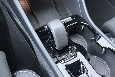 Volvo XC40 2.0 B3 Plus Dark | Harman/Kardon | Keyless | Camera | Stoel+Stuurverwarming | Memory | 18 Inch