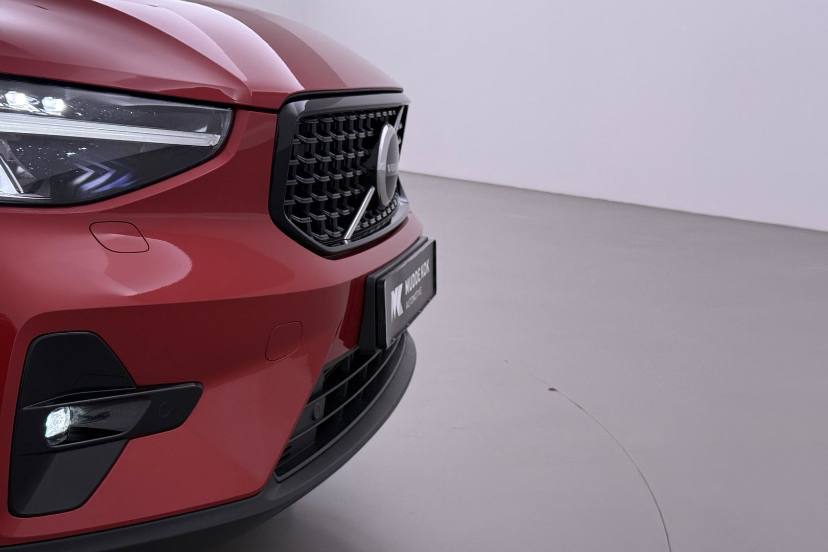 Volvo XC40 2.0 B3 Plus Dark | Harman/Kardon | Keyless | Camera | Stoel+Stuurverwarming | Memory | 18 Inch