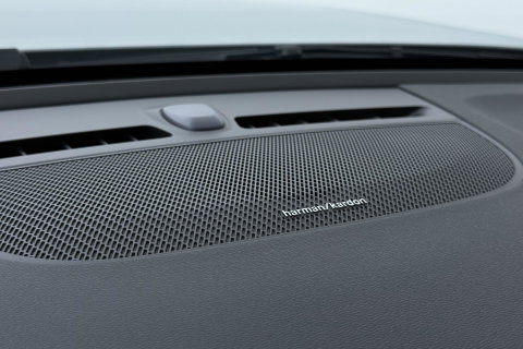Volvo EX40 Single Motor Extended Range Plus Black Ed. 82 kWh | ACC | Panoramadak | Harman/Kardon | 360° Camera | Warmtepomp | Stoel+Stuurverwarming | 20 inch