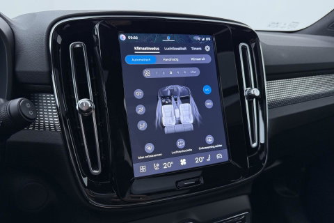 Volvo EX40 Single Motor Extended Range Plus Black Ed. 82 kWh | ACC | Panoramadak | Harman/Kardon | 360° Camera | Warmtepomp | Stoel+Stuurverwarming | 20 inch