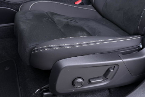 Volvo EX40 Single Motor Extended Range Plus Black Ed. 82 kWh | ACC | Panoramadak | Harman/Kardon | 360° Camera | Warmtepomp | Stoel+Stuurverwarming | 20 inch