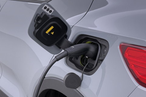 Volvo EX40 Single Motor Extended Range Plus Black Ed. 82 kWh | ACC | Panoramadak | Harman/Kardon | 360° Camera | Warmtepomp | Stoel+Stuurverwarming | 20 inch