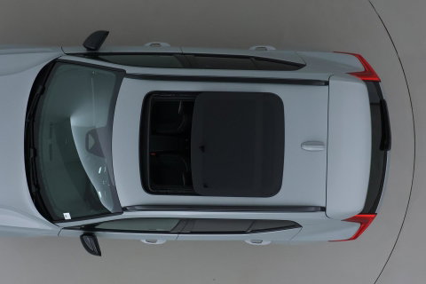 Volvo EX40 Single Motor Extended Range Plus Black Ed. 82 kWh | ACC | Panoramadak | Harman/Kardon | 360° Camera | Warmtepomp | Stoel+Stuurverwarming | 20 inch