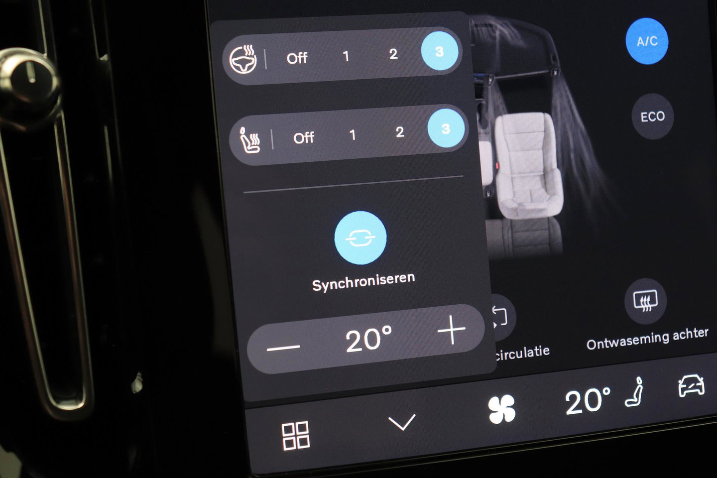 Volvo EX40 Twin Motor Plus 82 kWh | ACC | Harman/Kardon | 360° Camera | Stoel+Stuurverwarming | Keyless