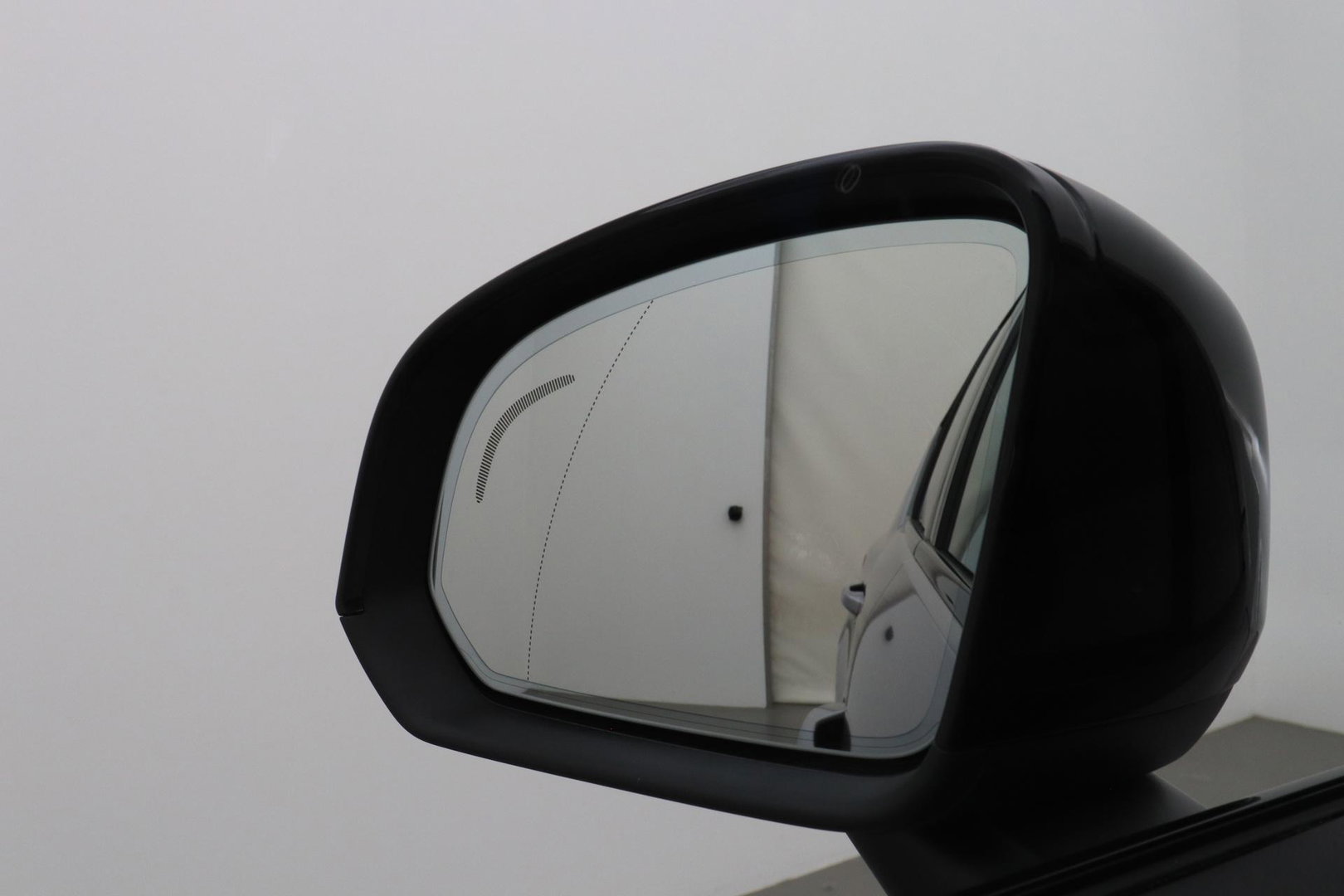 Volvo EX40 Twin Motor Plus 82 kWh | ACC | Harman/Kardon | 360° Camera | Stoel+Stuurverwarming | Keyless