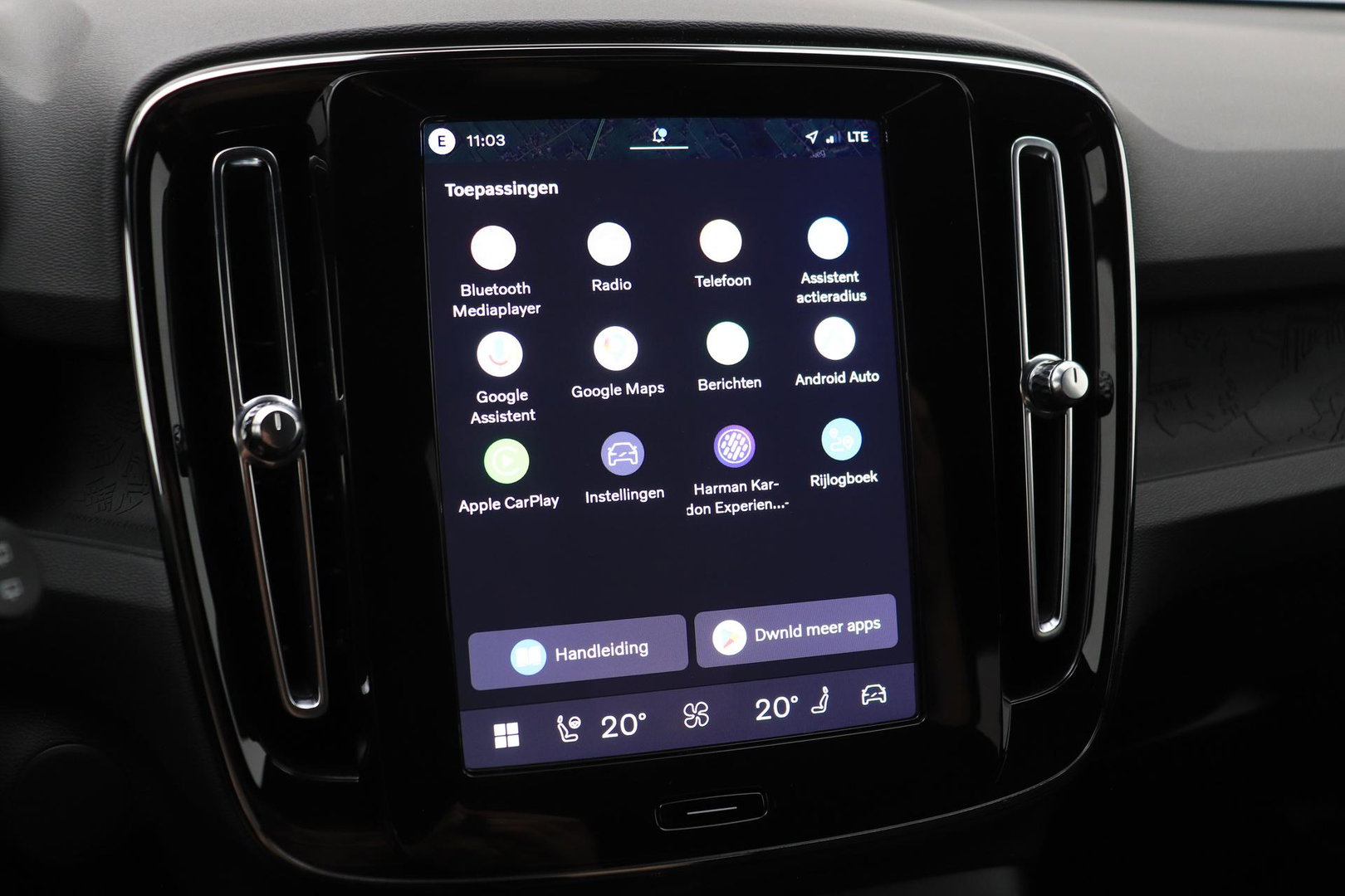 Volvo EX40 Twin Motor Plus 82 kWh | ACC | Harman/Kardon | 360° Camera | Stoel+Stuurverwarming | Keyless