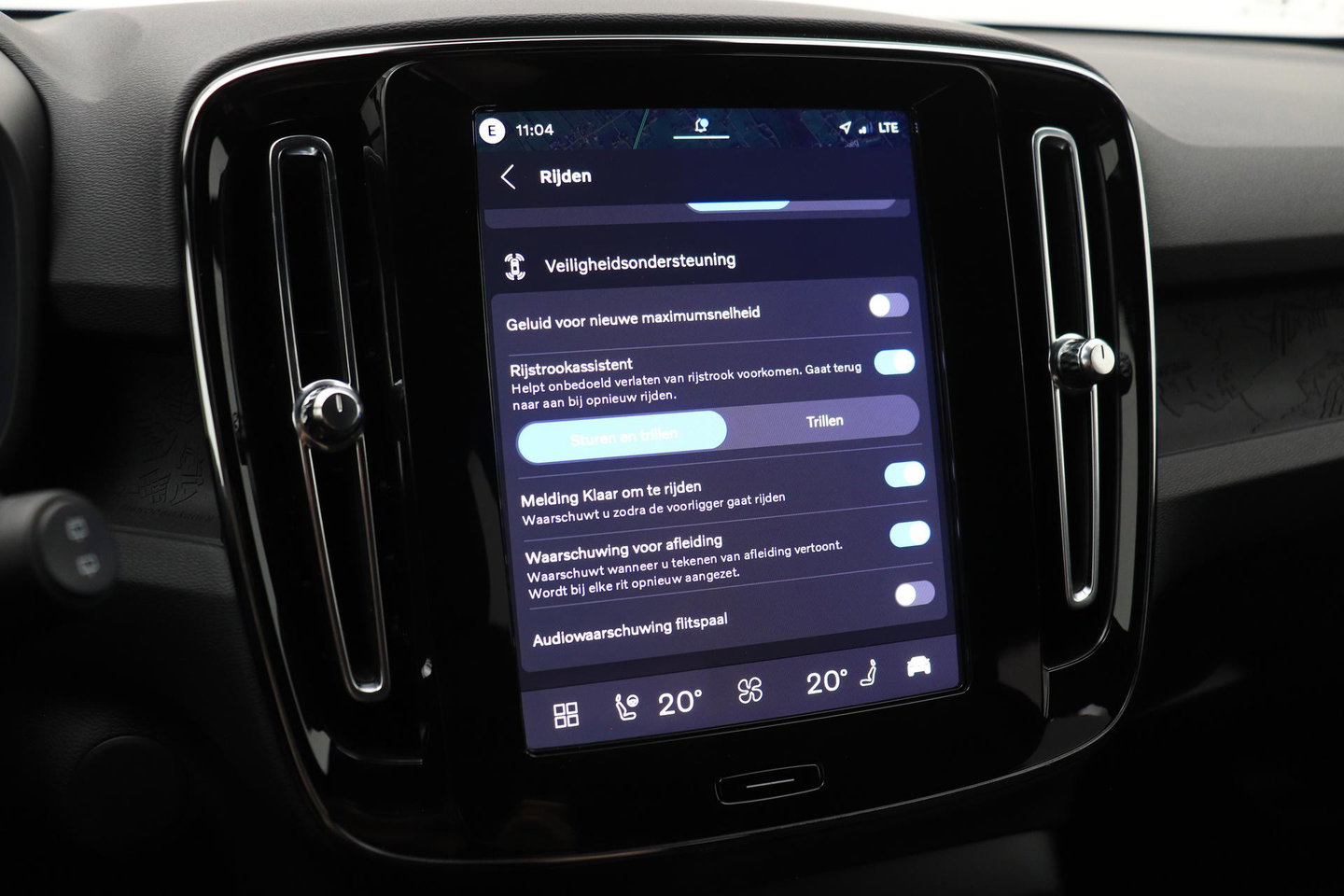 Volvo EX40 Twin Motor Plus 82 kWh | ACC | Harman/Kardon | 360° Camera | Stoel+Stuurverwarming | Keyless