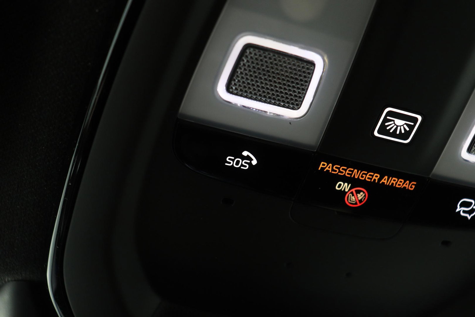 Volvo EX40 Twin Motor Plus 82 kWh | ACC | Harman/Kardon | 360° Camera | Stoel+Stuurverwarming | Keyless
