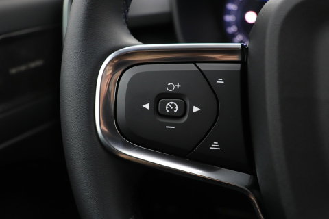 Volvo EX40 Twin Motor Plus 82 kWh | ACC | Harman/Kardon | 360° Camera | Stoel+Stuurverwarming | Keyless
