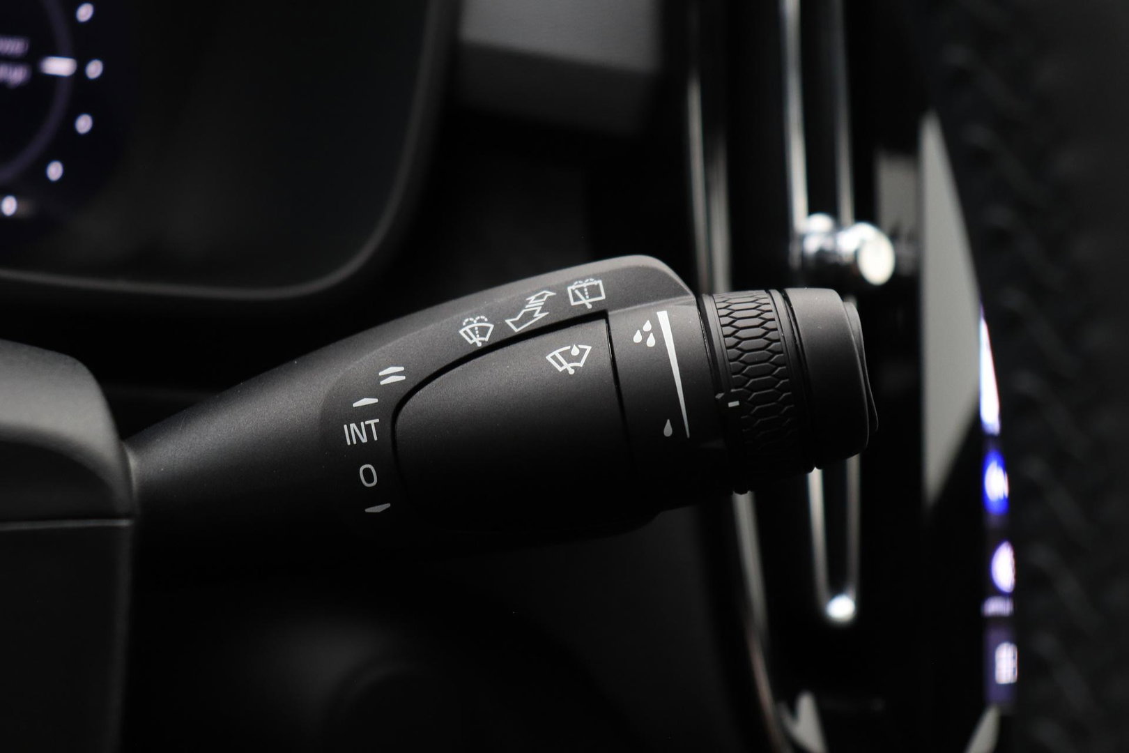 Volvo EX40 Twin Motor Plus 82 kWh | ACC | Harman/Kardon | 360° Camera | Stoel+Stuurverwarming | Keyless
