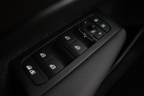 Volvo EX40 Twin Motor Plus 82 kWh | ACC | Harman/Kardon | 360° Camera | Stoel+Stuurverwarming | Keyless