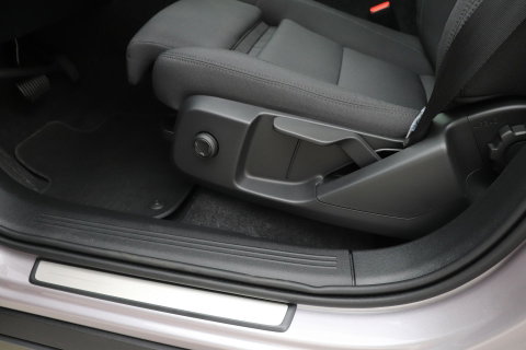 Volvo EX40 Twin Motor Plus 82 kWh | ACC | Harman/Kardon | 360° Camera | Stoel+Stuurverwarming | Keyless