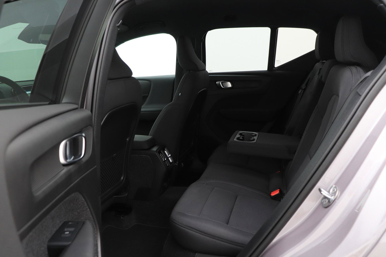 Volvo EX40 Twin Motor Plus 82 kWh | ACC | Harman/Kardon | 360° Camera | Stoel+Stuurverwarming | Keyless