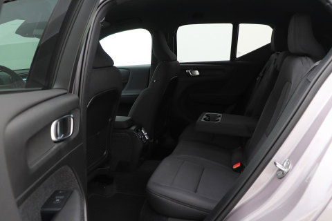Volvo EX40 Twin Motor Plus 82 kWh | ACC | Harman/Kardon | 360° Camera | Stoel+Stuurverwarming | Keyless