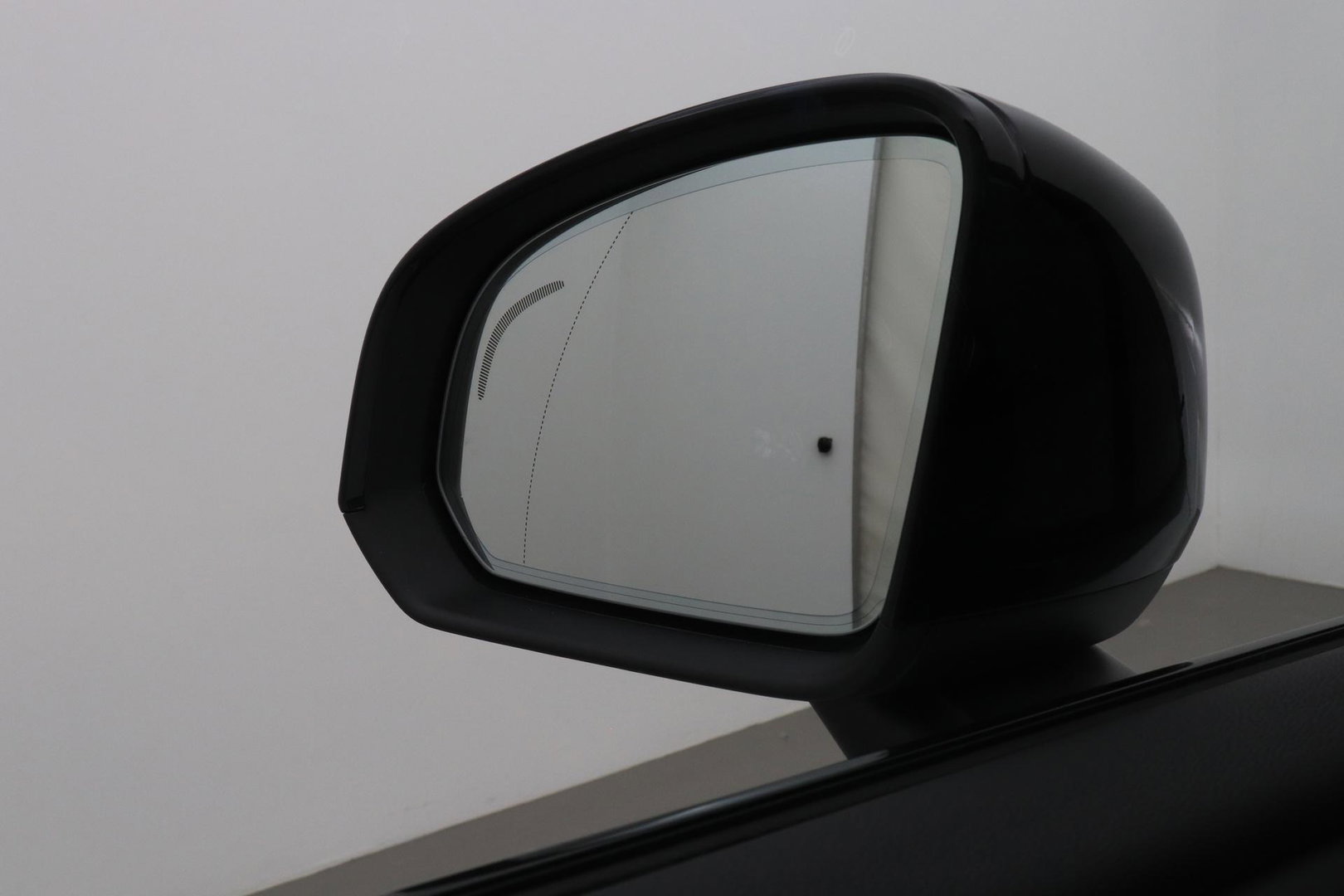 Volvo EX40 Single Motor Extended Range Plus Black Ed. 82 kWh | ACC | Panoramadak | 360° Camera | Harman/Kardon | BLIS | 20 Inch
